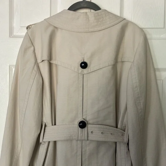 Coach 1941 Cream Trench Coat - Picture 6 of 10